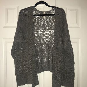 SLOUCHY GRAY CARDIGAN